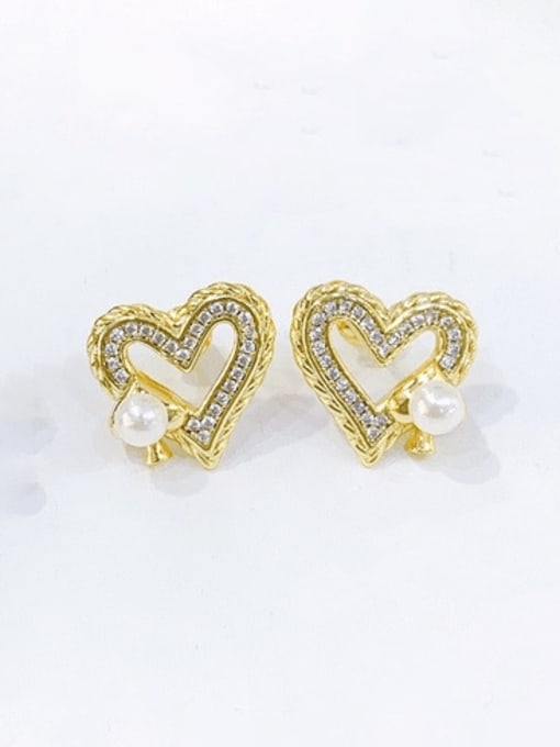 H00416 Gold Brass Cubic Zirconia Heart Minimalist Stud Earring