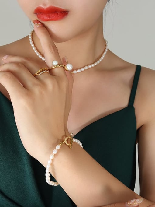 MAKA Trend Geometric Titanium Steel Freshwater Pearl Bracelet and Necklace Set 1