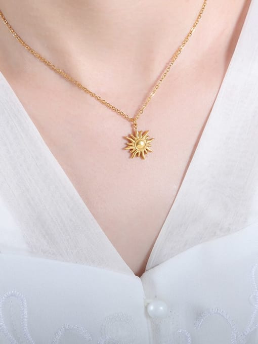 P1598 Gold Necklace 40 +5cm Titanium Steel Flower Trend Necklace