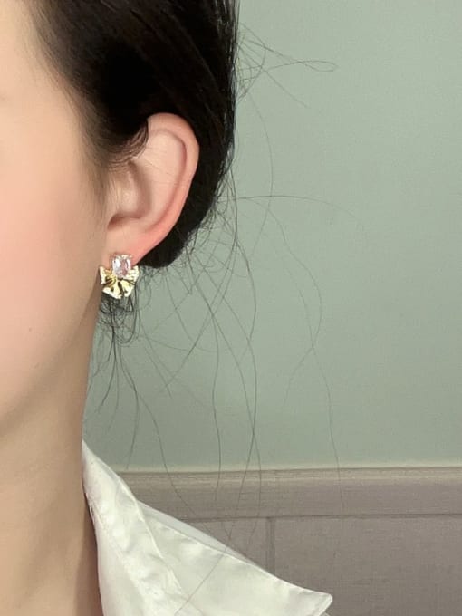 Clioro Brass Cubic Zirconia Flower Trend Stud Earring 1