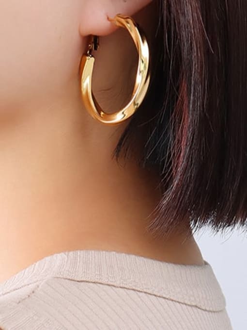 Gold C-shaped Earrings 4cm Titanium Steel Twisted C-shape Minimalist Hoop Earring