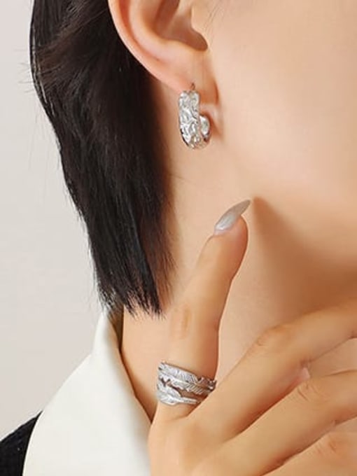 F027 Steel Earrings Titanium Steel Geometric Vintage C Shape Stud Earring