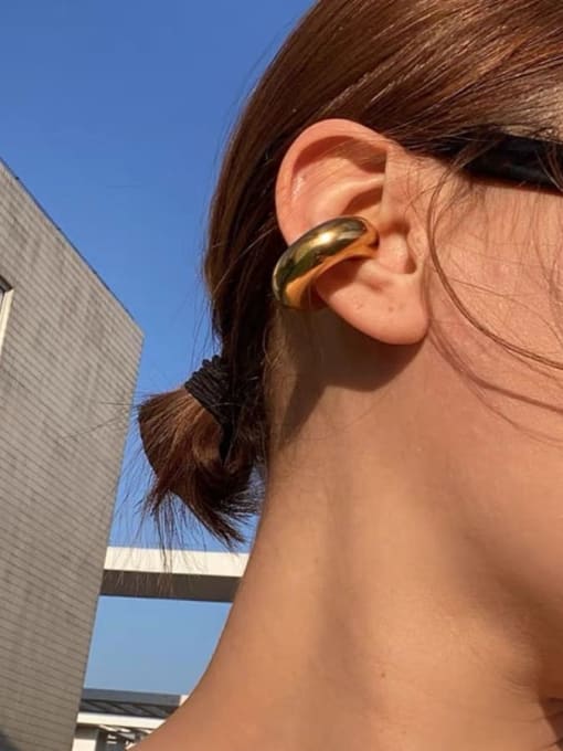 Clioro Stainless steel Geometric Trend Huggie Earring 2