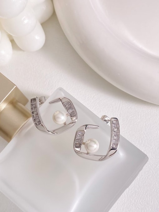 Clioro Stainless steel Freshwater Pearl Geometric Dainty Stud Earring 1