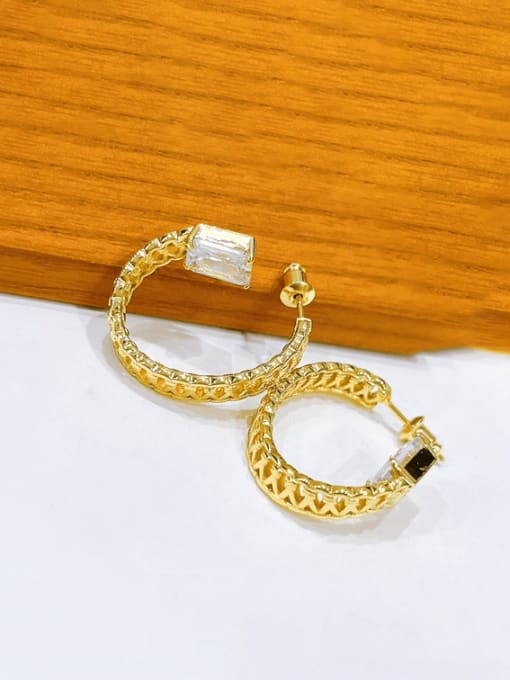 H00678 Gold Brass Cubic Zirconia Geometric Vintage Stud Earring