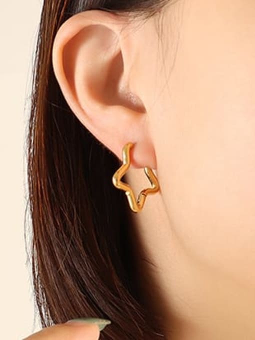 F618 Gold Star Earrings Titanium Steel Hollow Geometric Vintage Huggie Earring