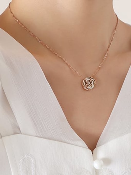 P711 rose necklace 39+ 5cm Titanium Steel Shell Flower Minimalist Necklace