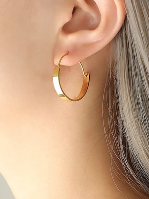 A pair of gold earrings Titanium Steel Geometric Minimalist Stud Earring