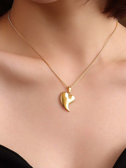 MAKA Titanium Steel Smooth  Heart Minimalist Necklace 2