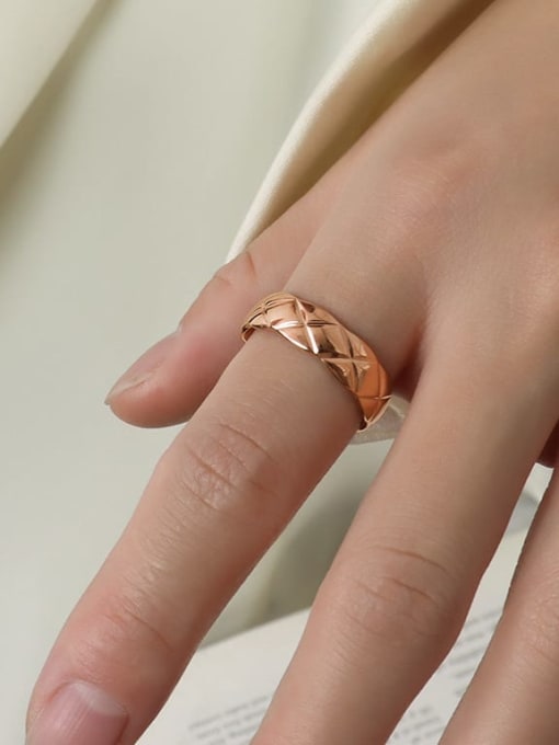 A059 rose gold narrow ring Titanium 316L Stainless Steel Geometric Vintage Band Ring with e-coated waterproof