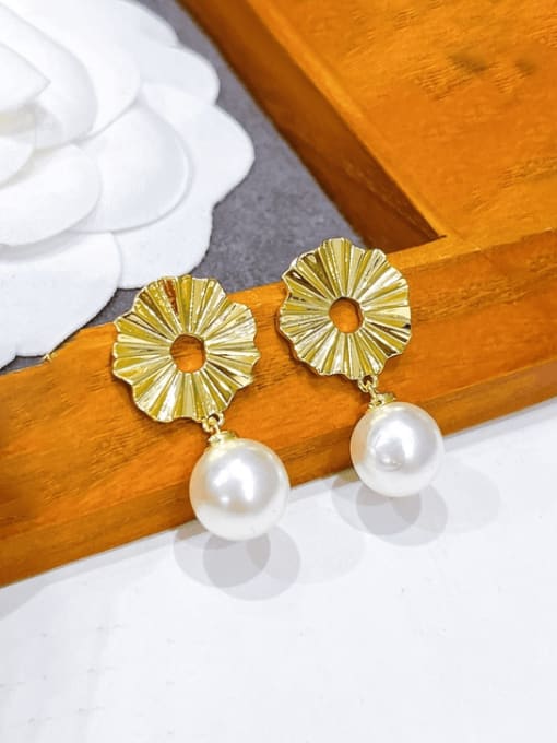 H00741 Gold Brass Imitation Pearl Flower Minimalist Hook Earring