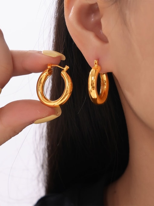 MAKA Brass Geometric Minimalist Huggie Earring 1