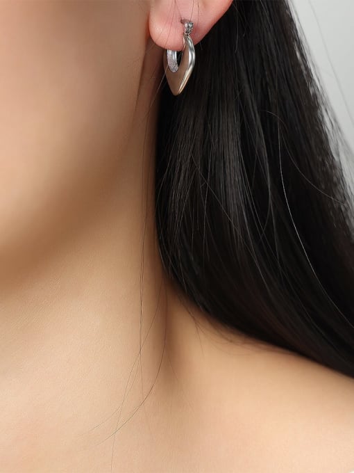 F1120 Steel Earrings Titanium Steel Geometric Trend Stud Earring
