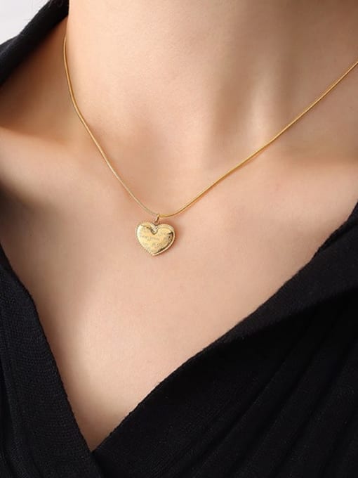 MAKA Titanium Steel  Trend Heart Pendant Necklace 1