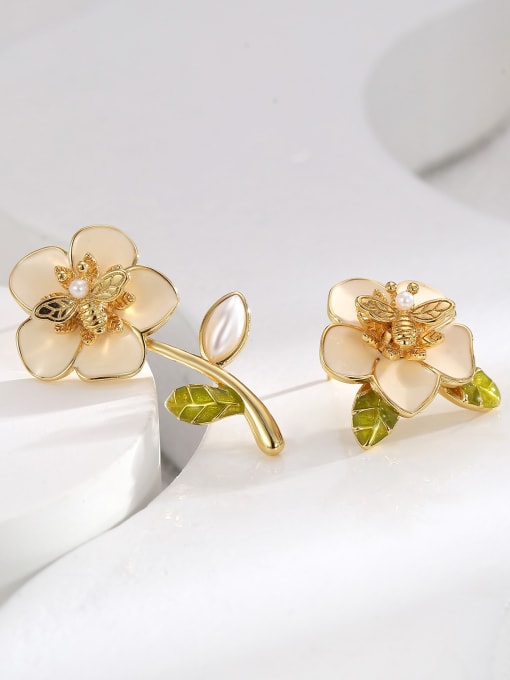 Clioro Brass Imitation Pearl Enamel Flower Dainty Stud Earring 2