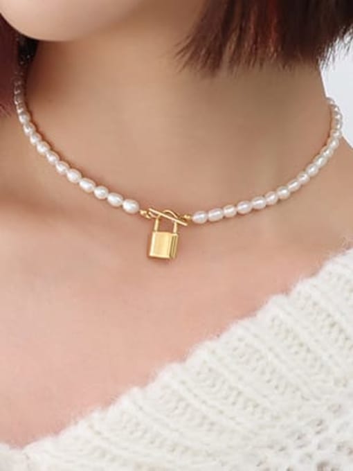 Lock pendant ot buckle pearl chain Titanium Steel Freshwater Pearl Geometric Minimalist Necklace