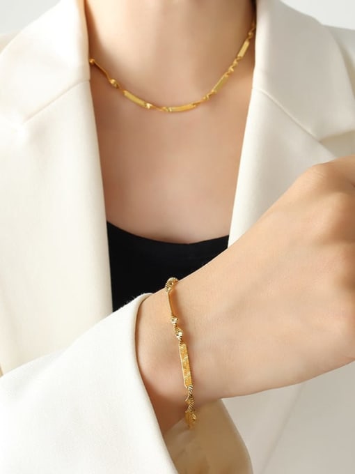 MAKA Trend Geometric Titanium Steel Bracelet and Necklace Set 1