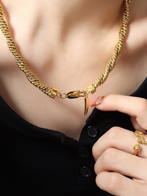 P1200 gold necklace 40cm Trend Geometric Titanium Steel Bracelet and Necklace Set