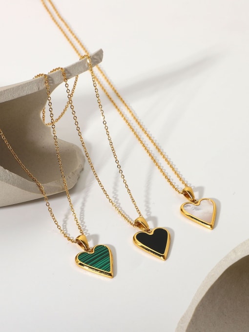 J&D Stainless steel Green Heart Trend Necklace 2