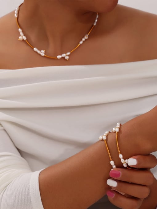 MAKA Stainless steel Imitation Pearl Minimalist Irregular Bracelet and Necklace Set 1