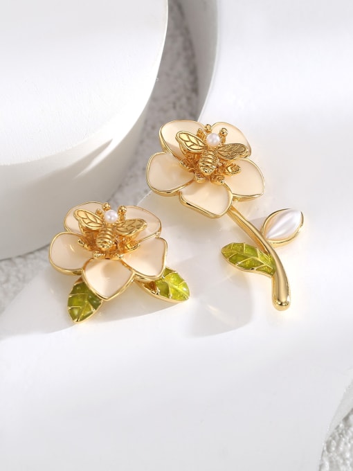 H01613 Brass Imitation Pearl Enamel Flower Dainty Stud Earring