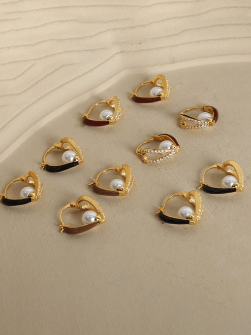 MAKA Brass Cubic Zirconia Heart Vintage Huggie Earring 1