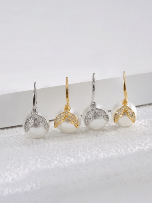Clioro Brass Imitation Pearl Geometric Minimalist Hook Earring 2