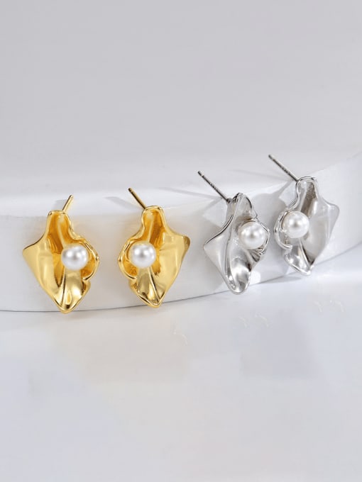 Clioro Brass Imitation Pearl Irregular Vintage Stud Earring 0