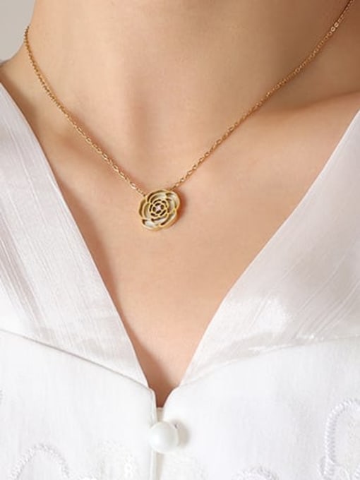P711 gold necklace 39+ 5cm Titanium Steel Shell Flower Minimalist Necklace
