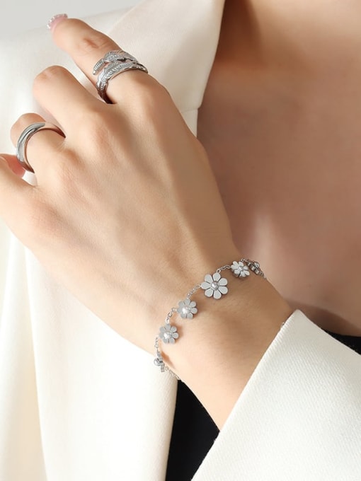 E023 steel bracelet 15+ 5cm Titanium Steel Flower Trend Link Bracelet