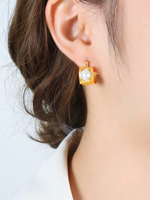 F817 Gold Earrings Titanium Steel Imitation Pearl Geometric Trend Stud Earring