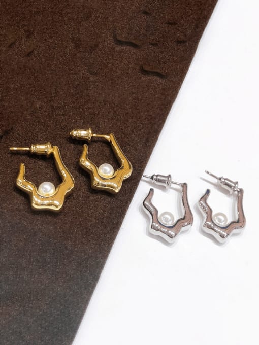 Clioro Brass Imitation Pearl Geometric Vintage Stud Earring 4