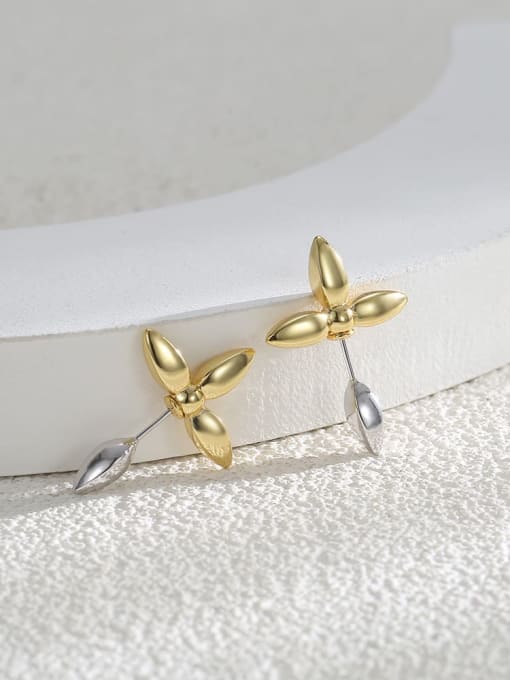 Clioro Brass Cross Minimalist Stud Earring 2