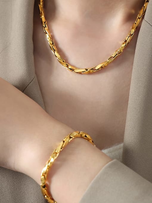 MAKA Titanium Steel Trend Geometric Bracelet and Necklace Set 1