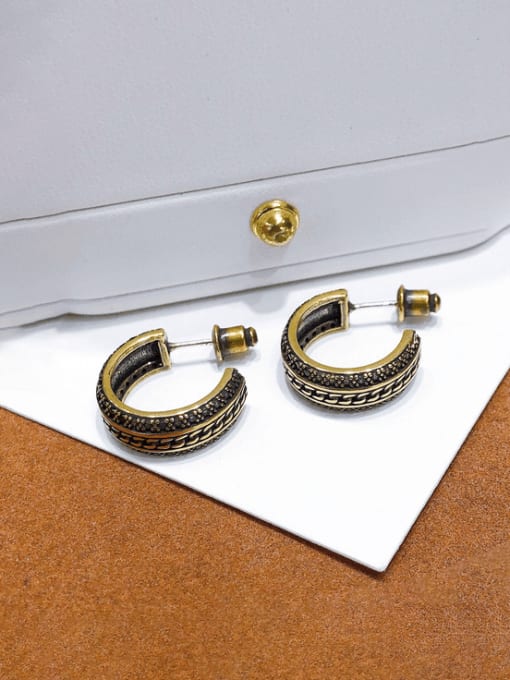 H00225 Earnail Brass Geometric Vintage Stud Earring
