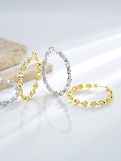 QJM Brass Geometric Trend Hoop Earring 2