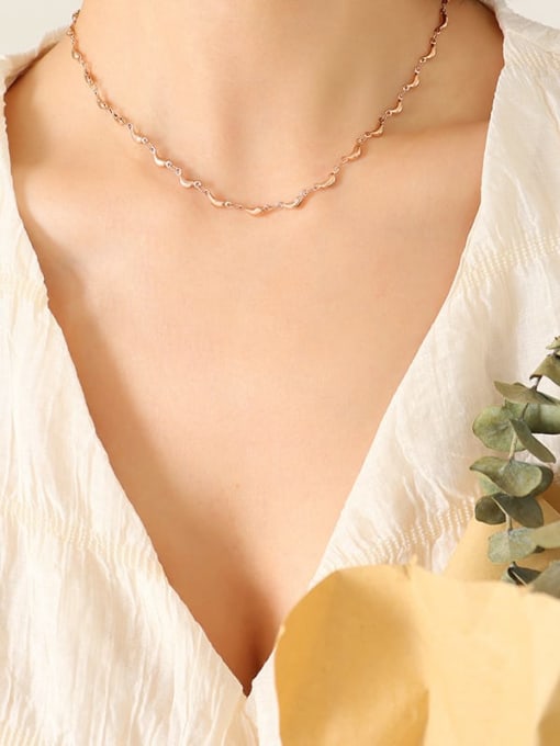 P507 rose necklace 40 +5cm Titanium Steel Cubic Zirconia Minimalist Dolphin Bracelet and Necklace Set