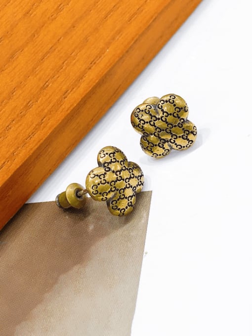Clioro Brass Geometric Vintage Stud Earring 1