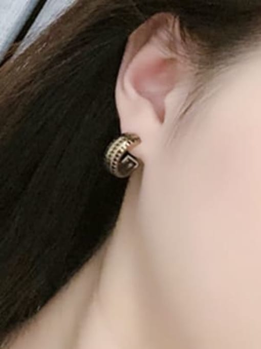 Clioro Brass Geometric Vintage Stud Earring 1