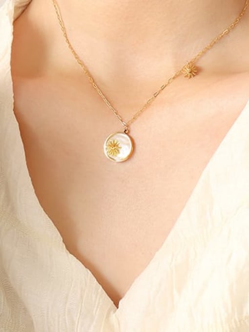 P633 gold necklace 40 +5cm Titanium Steel Shell Flower Vintage Round Pendnat  Necklace