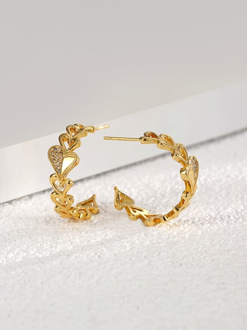 H00833 gold Brass Cubic Zirconia Heart C Shape Vintage Stud Earring