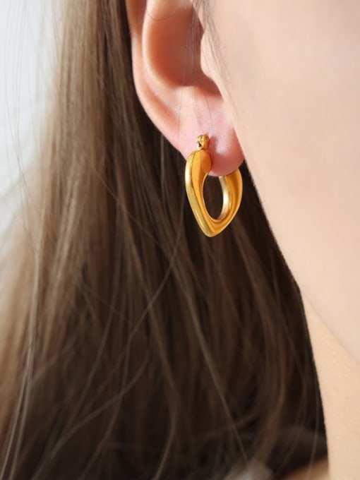 F1177 Gold Earrings Titanium Steel Heart Trend Stud Earring