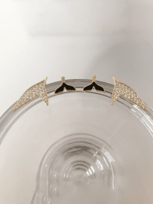 ZRUI Brass Cubic Zirconia Trend Fish Tail  Set  Stud Earring 1