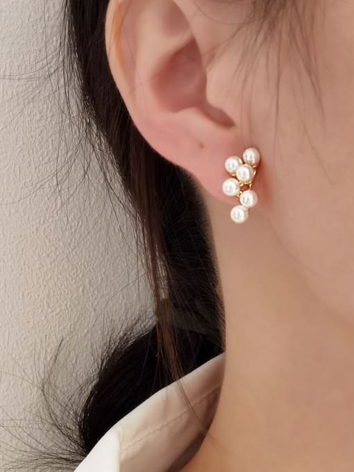 HYACINTH Brass Imitation Pearl Geometric Minimalist Clip Earring 1
