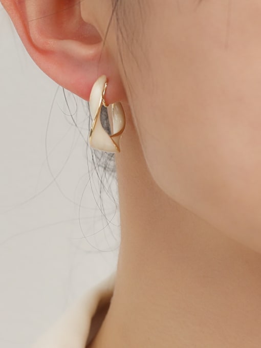 HYACINTH Brass Enamel Geometric Minimalist Earring 1
