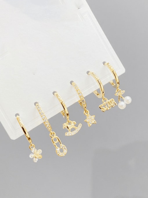Gold E136 Brass Cubic Zirconia Letter Minimalist Huggie Earring