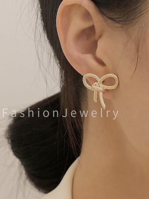 HYACINTH Brass Hollow Bowknot Vintage Stud Trend Korean Fashion Earring 1