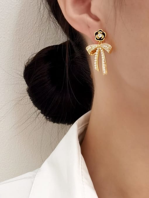 HYACINTH Brass Cubic Zirconia Bowknot Vintage Stud Earring 1