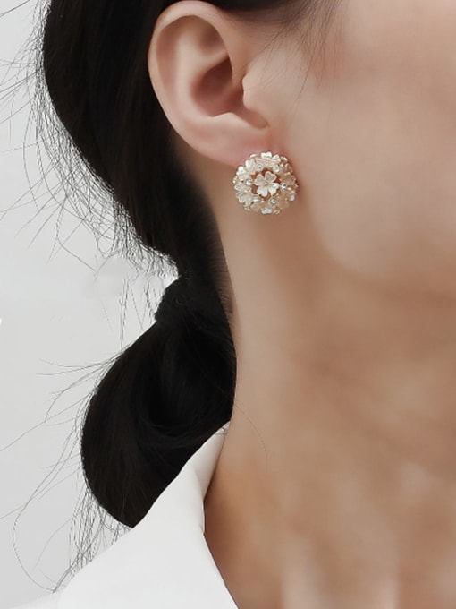 HYACINTH Brass Shell Flower Minimalist Stud Trend Korean Fashion Earring 1