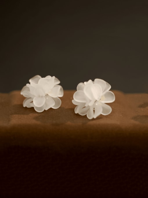 Beige Brass Acrylic Flower Minimalist Stud Earring